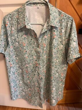 Womens Short Sleeve Floral Bird Print Shirt Blouse Sage Green